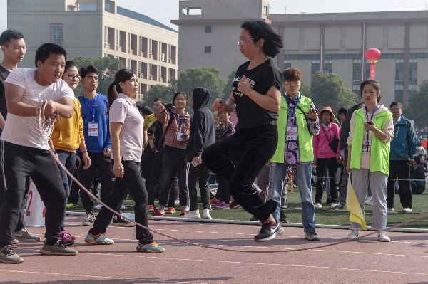 8316186d918146deaa207f27018173a8.jpg