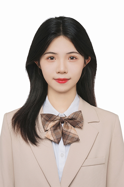eb83676a6a9a4d49b91e2162879b9d97.jpg 欧阳子怡.jpg